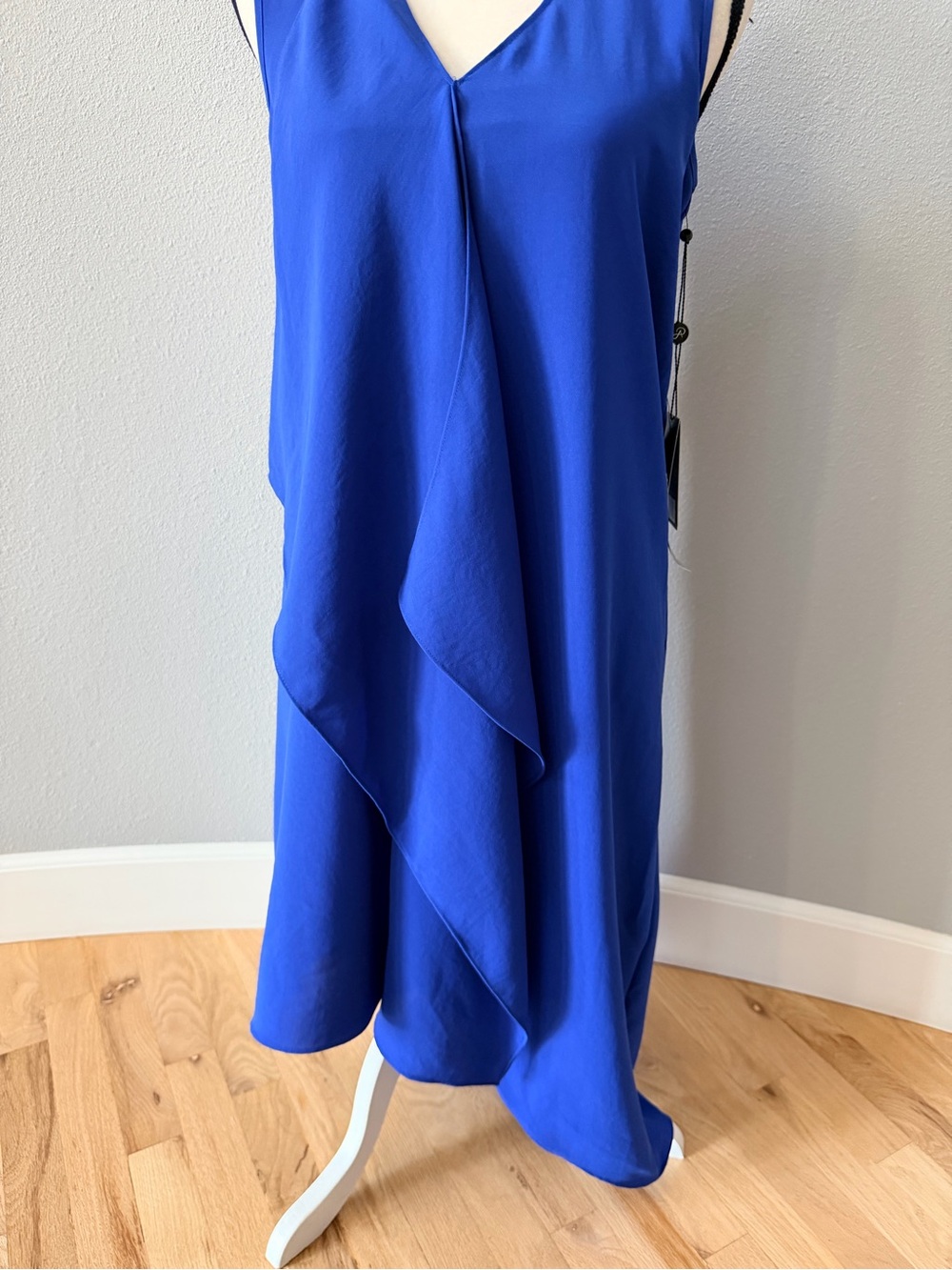 NWT Adrianna Papell Royal Blue Draped Asymmetrical V-Neck Dress - Size 6 - Picture 4 of 11
